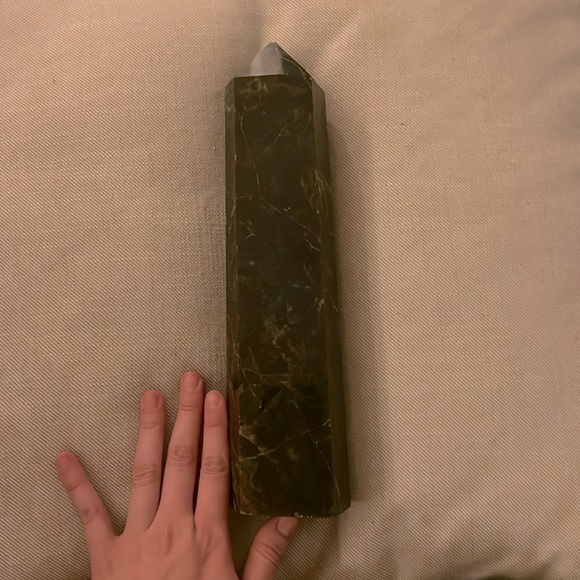 Labradorite tower - Picture 2 of 2